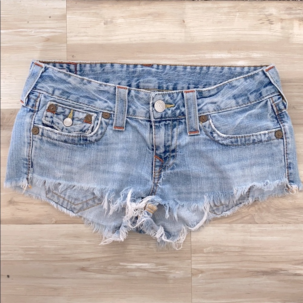 ❤️ True Religion Joey cut off denim shorts